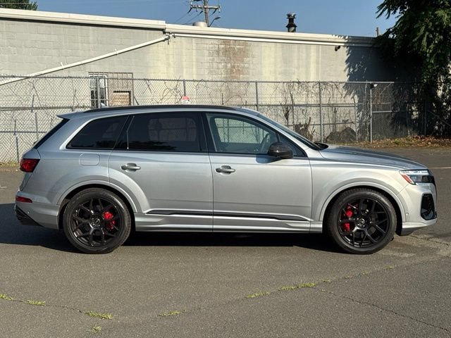 New 2026 Audi SQ7 Prestige AWD/4WD image 9
