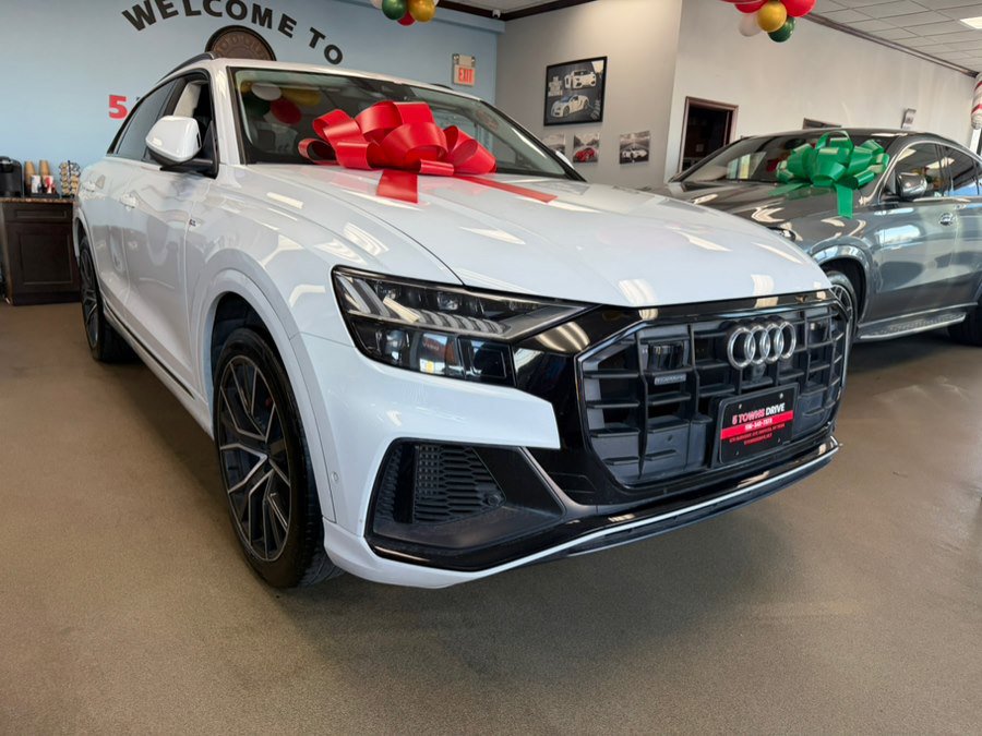 Used 2020 Audi Q8 Prestige w/ Prestige Package AWD/4WD image 3