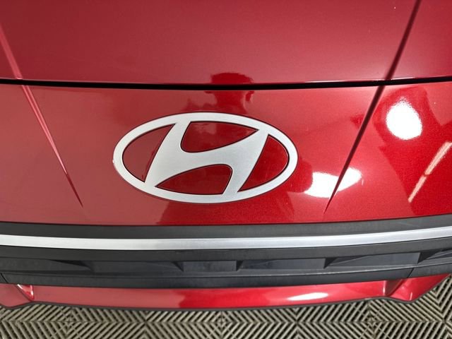 Certified 2025 Hyundai Elantra Sport image 9
