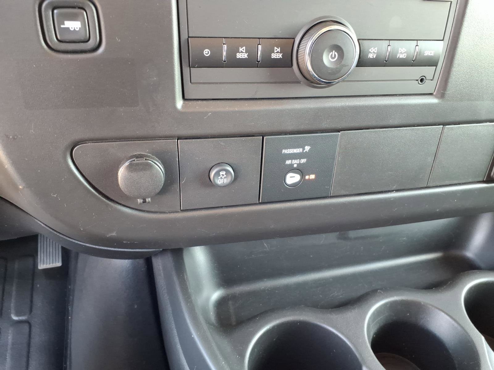 Used 2024 Chevrolet Express 2500 w/ Driver Convenience Package image 19