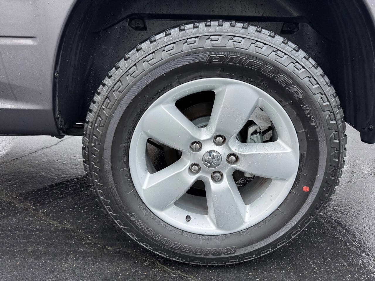 Used 2015 RAM 1500 Express image 20