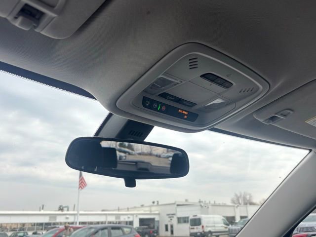 Used 2019 Chevrolet Traverse LT w/ LPO, Floor Liner Package image 28