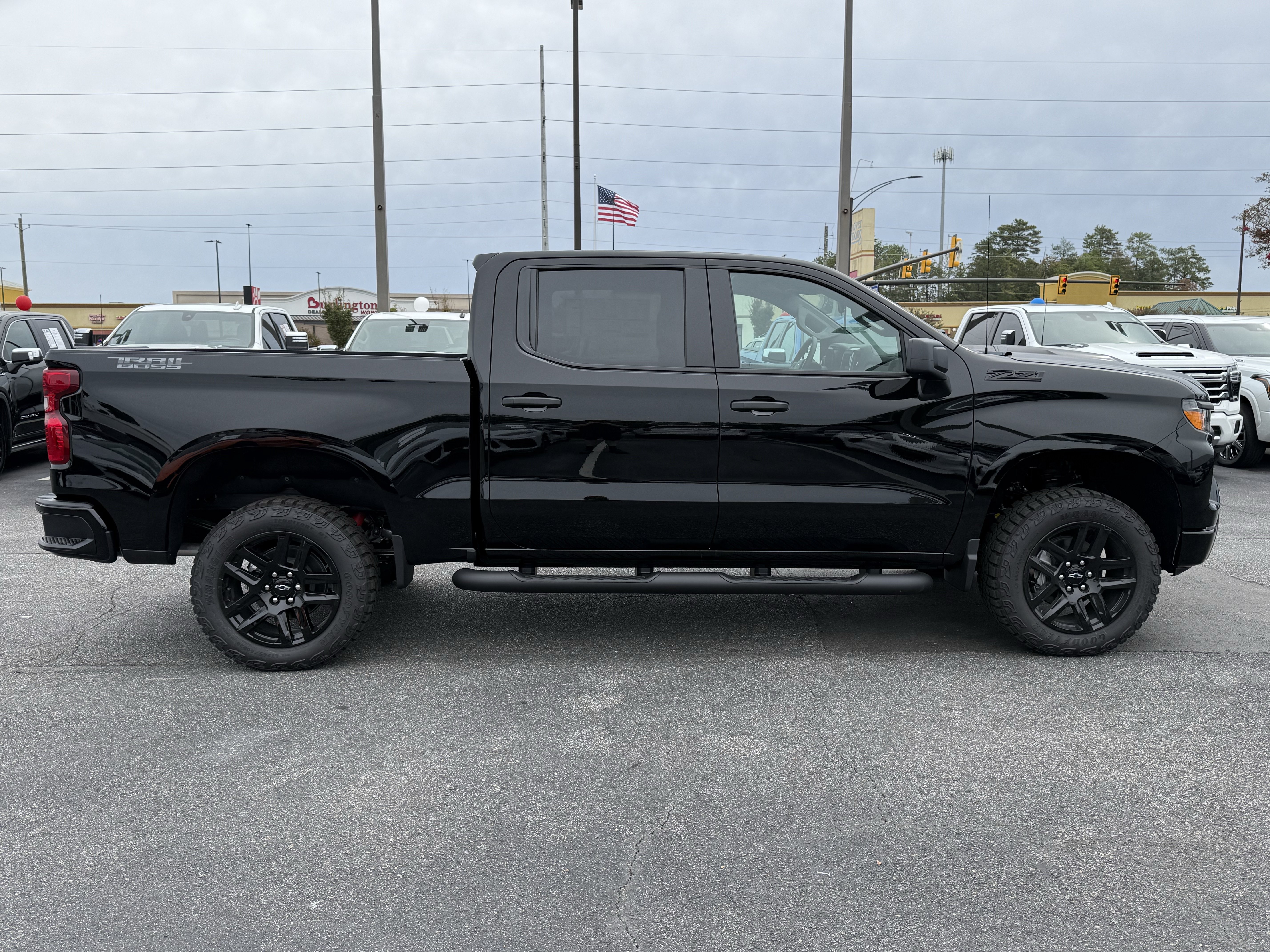 New 2026 Chevrolet Silverado 1500 Custom Trail Boss w/ Dark Appearance Package AWD/4WD image 11
