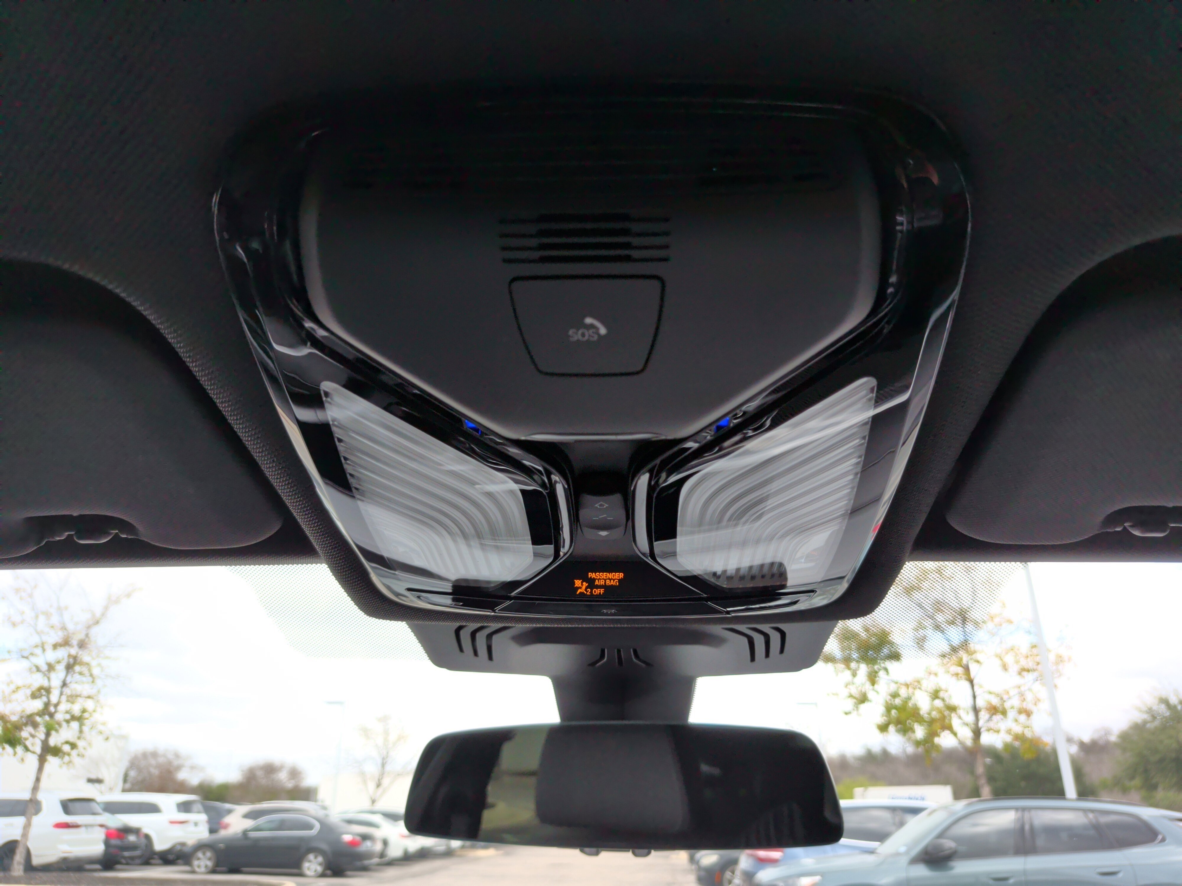 Used 2022 BMW X6 M50i w/ Executive Package image 27