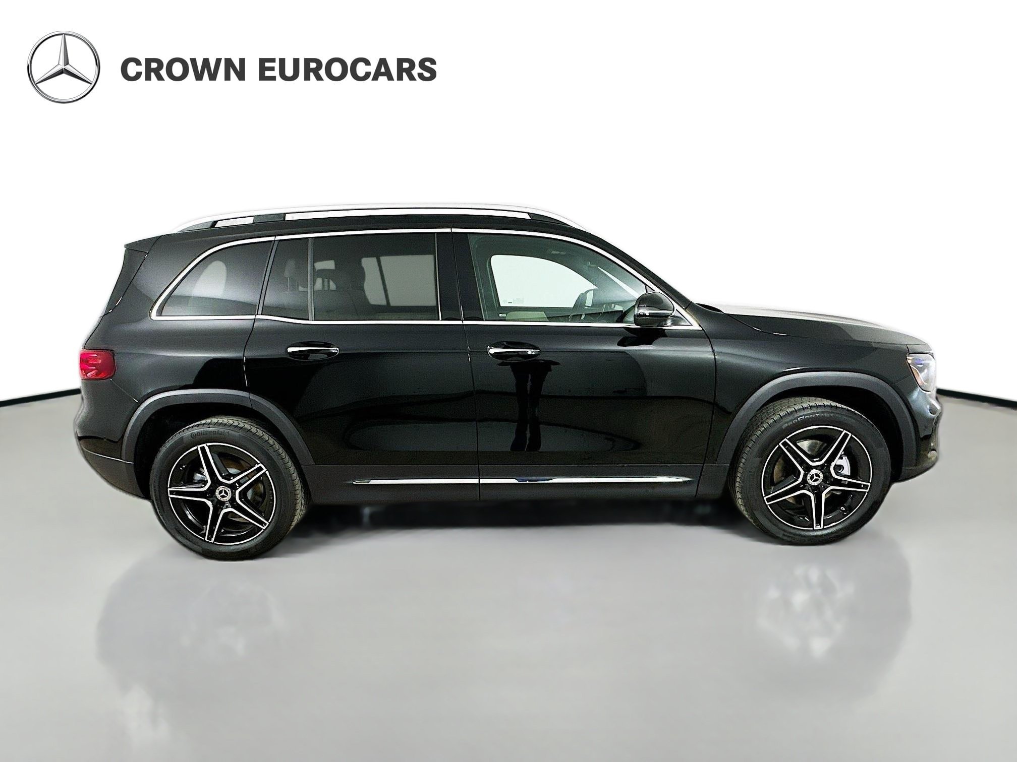Used 2026 Mercedes-Benz GLB 250 4MATIC image 4