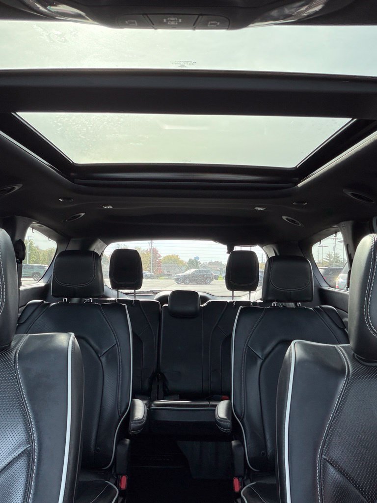 Used 2025 Chrysler Pacifica Limited FWD image 19