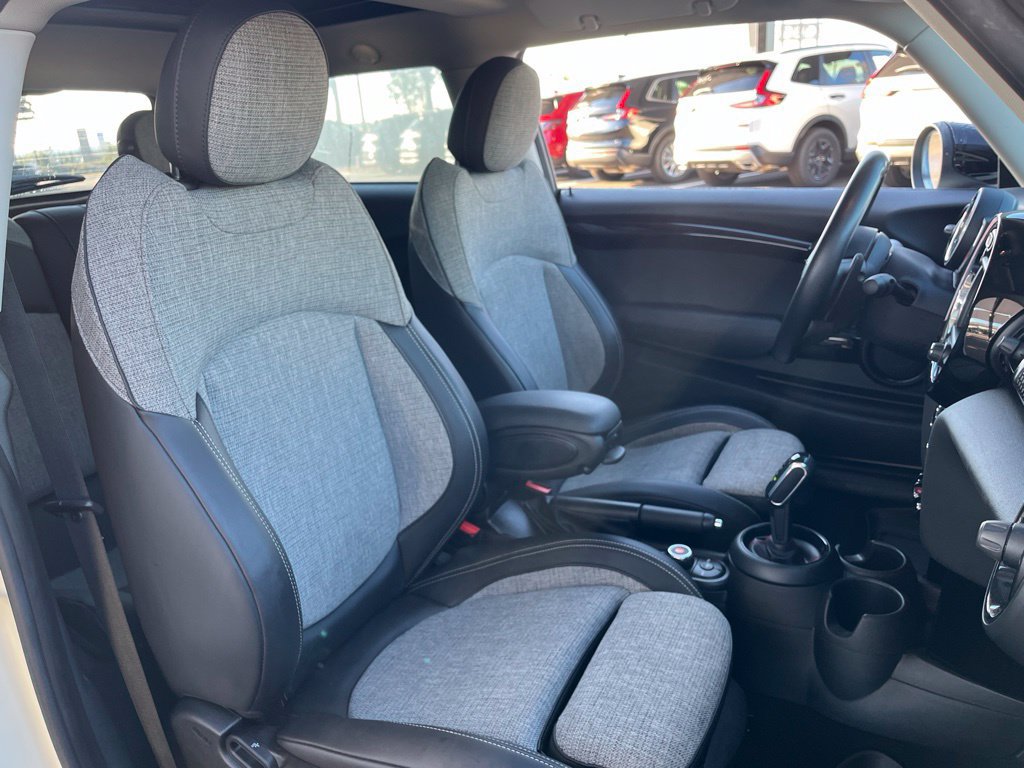 Used 2020 MINI Cooper S w/ Signature Upholstery Package FWD image 26