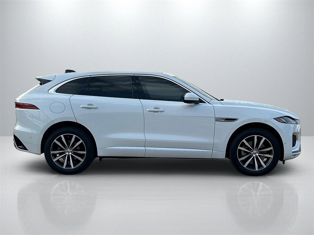 Used 2024 Jaguar F-PACE R-Dynamic S image 4