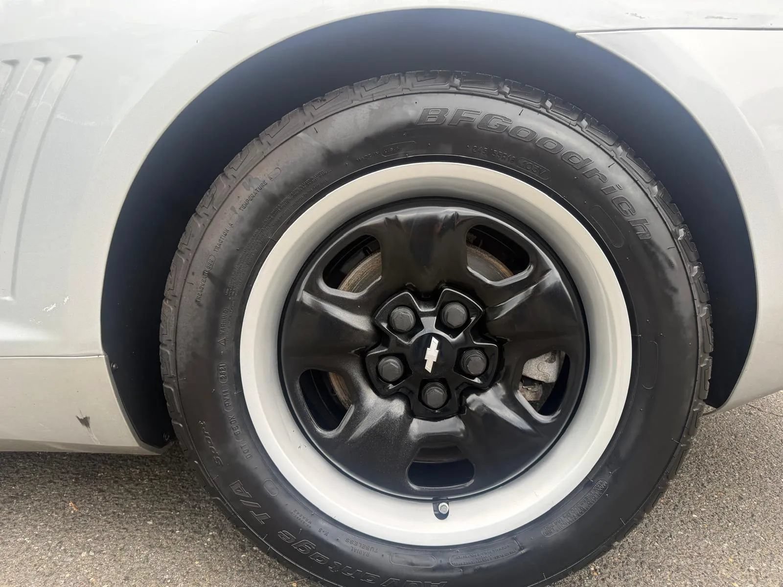 Used 2011 Chevrolet Camaro LS RWD image 19