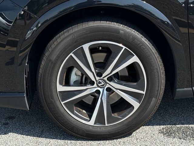 Used 2024 Lexus RX 350 Premium w/ Convenience Package FWD image 13
