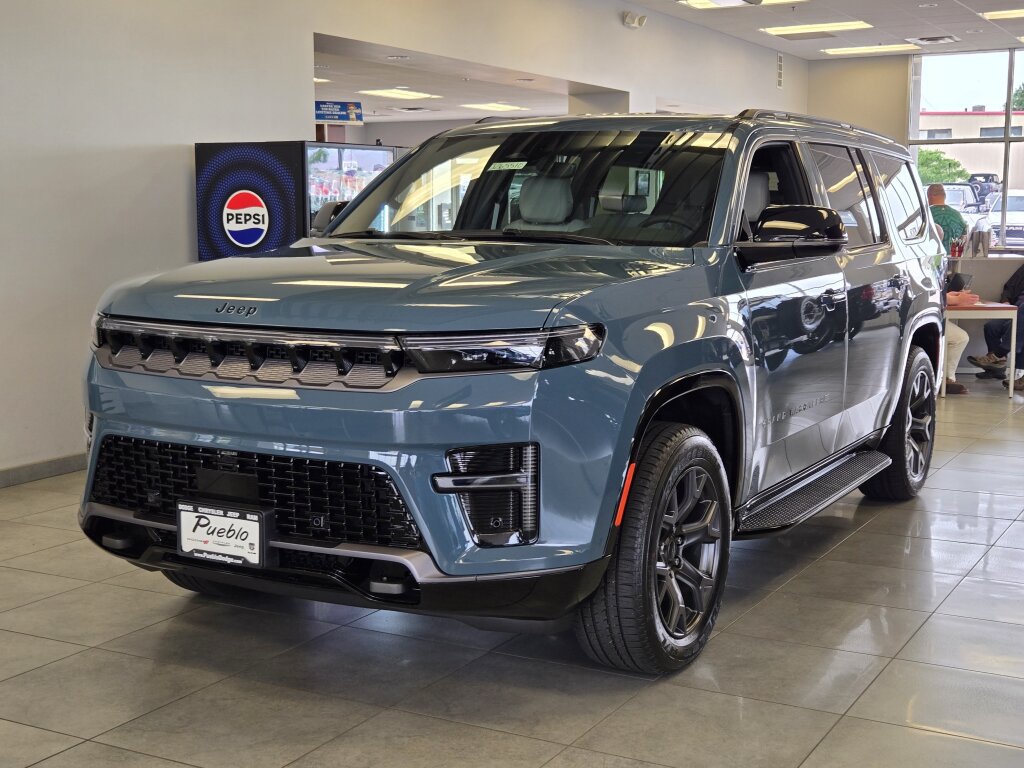 New 2026 Jeep Grand Wagoneer Limited AWD/4WD image 4