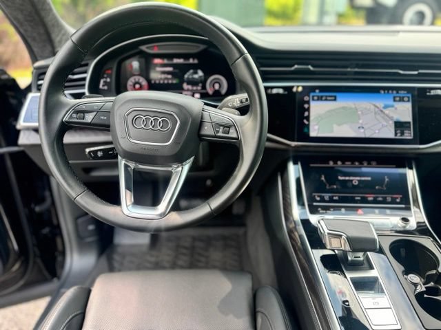 Certified 2022 Audi Q8 Prestige AWD/4WD image 33