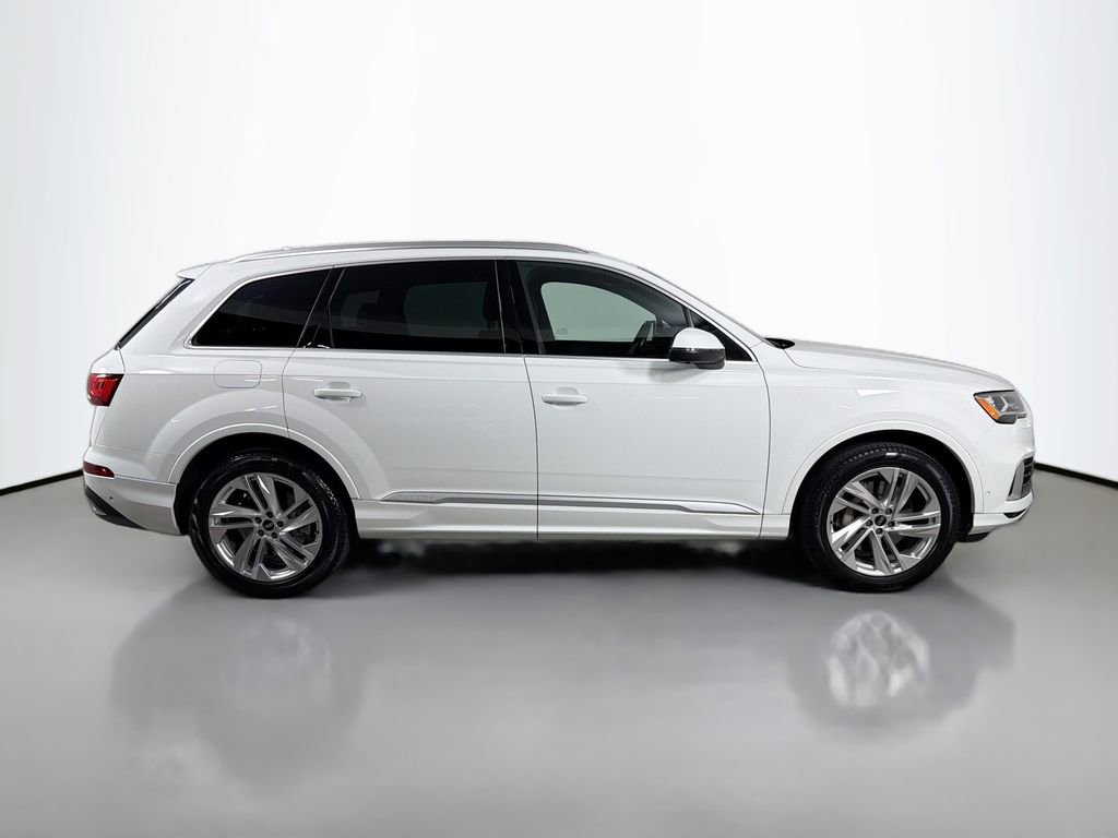 Used 2021 Audi Q7 2.0T Premium w/ Convenience Package AWD/4WD image 4