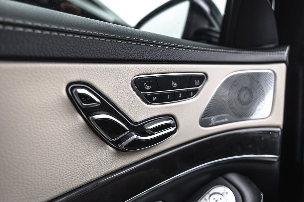Used 2020 Mercedes-Benz S 560 Sedan image 21