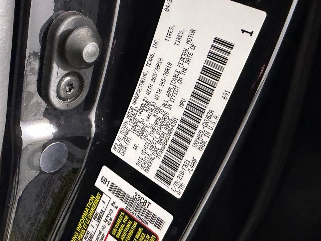 Used 2025 Toyota Sequoia 4WD image 33