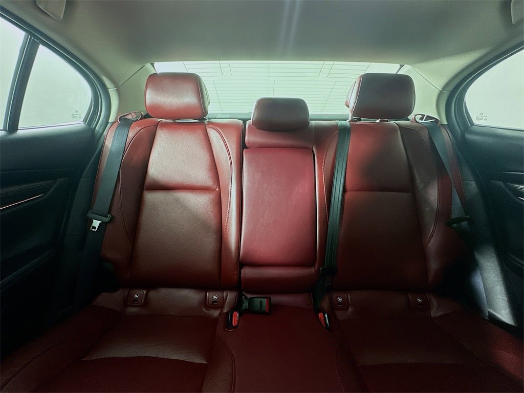 Used 2024 MAZDA MAZDA3 s image 13