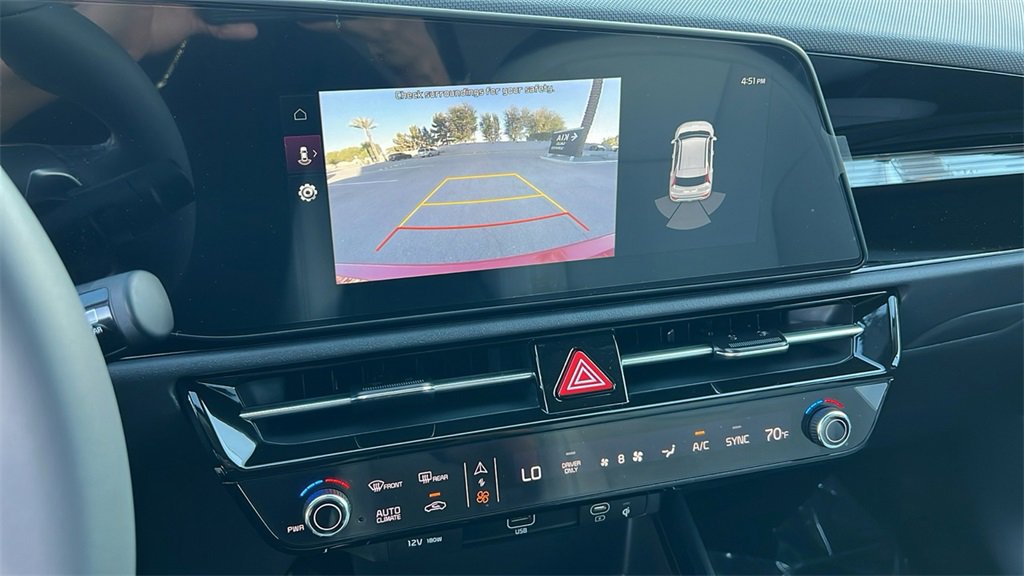 New 2025 Kia Niro EX image 17