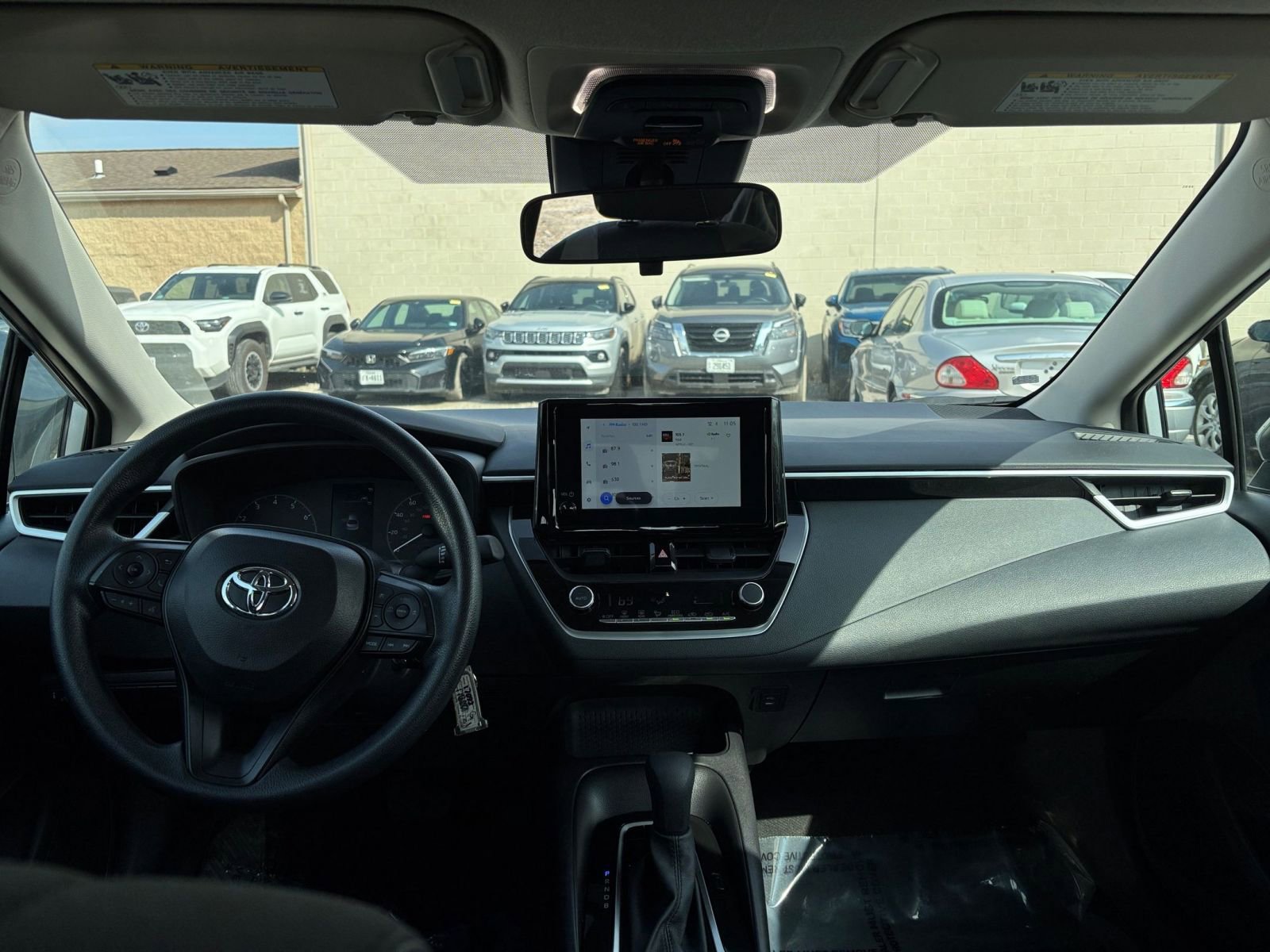 Used 2025 Toyota Corolla LE image 32