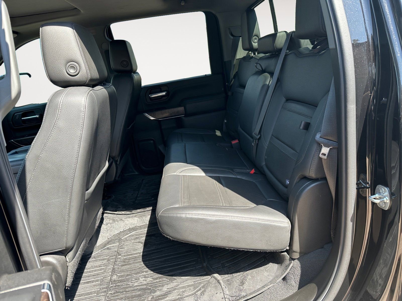 Used 2022 GMC Sierra 2500 Denali image 13
