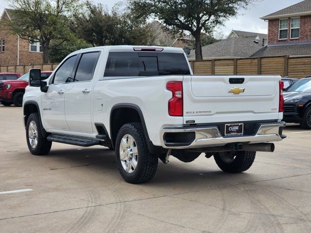 Used 2023 Chevrolet Silverado 2500 LTZ image 3