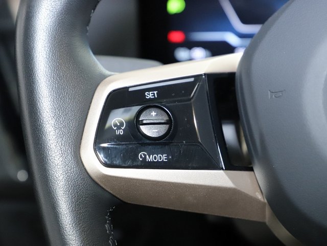Used 2024 BMW iX xDrive50 w/ Premium Package AWD/4WD image 24