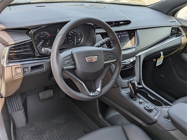 New 2025 Cadillac XT6 Luxury w/ LPO, Floor Liner Package image 9