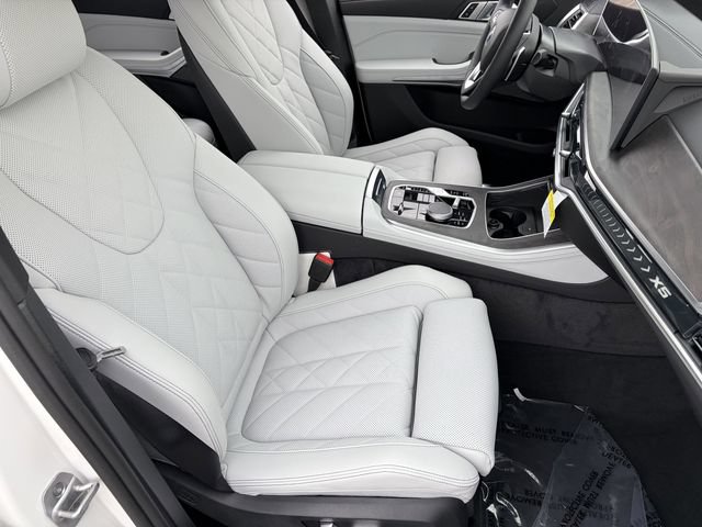 Used 2026 BMW X5 xDrive40i AWD/4WD image 11