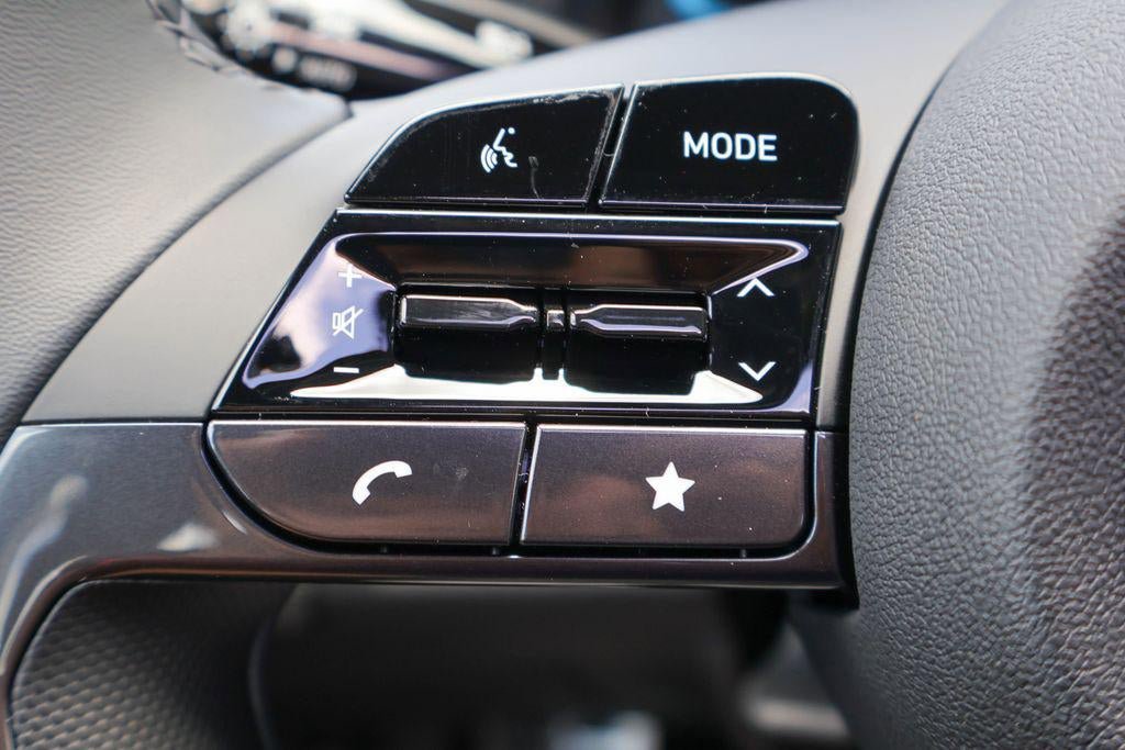 New 2026 Hyundai Elantra SEL Sport FWD image 13