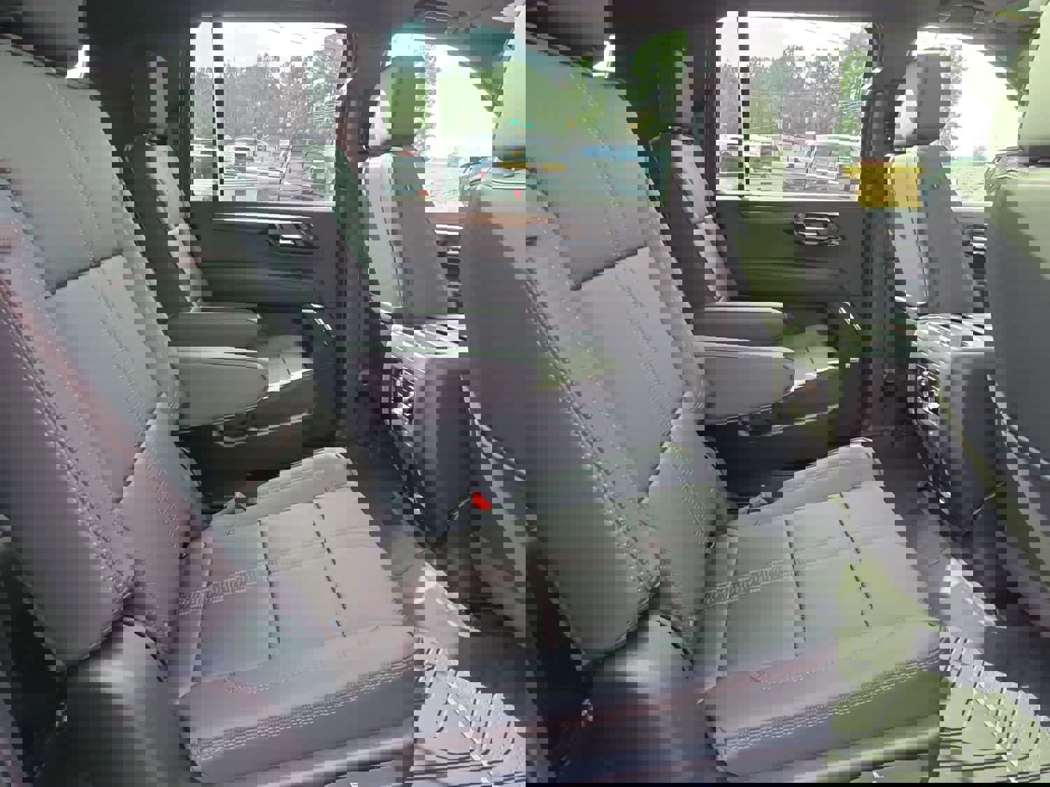 New 2026 Chevrolet Suburban High Country image 46