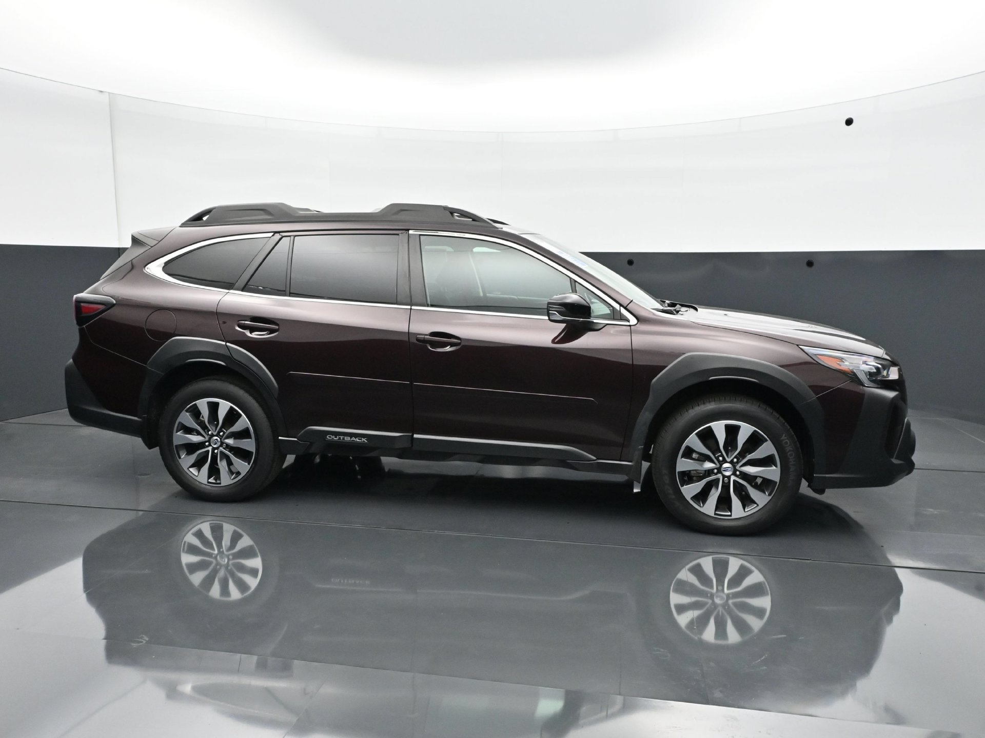 Used 2024 Subaru Outback Limited AWD/4WD image 8