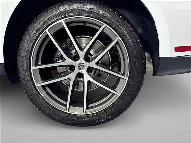 Certified 2026 Porsche Macan AWD/4WD image 26