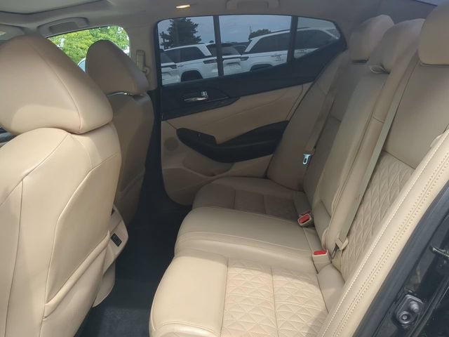 Used 2018 Nissan Maxima Platinum FWD image 12