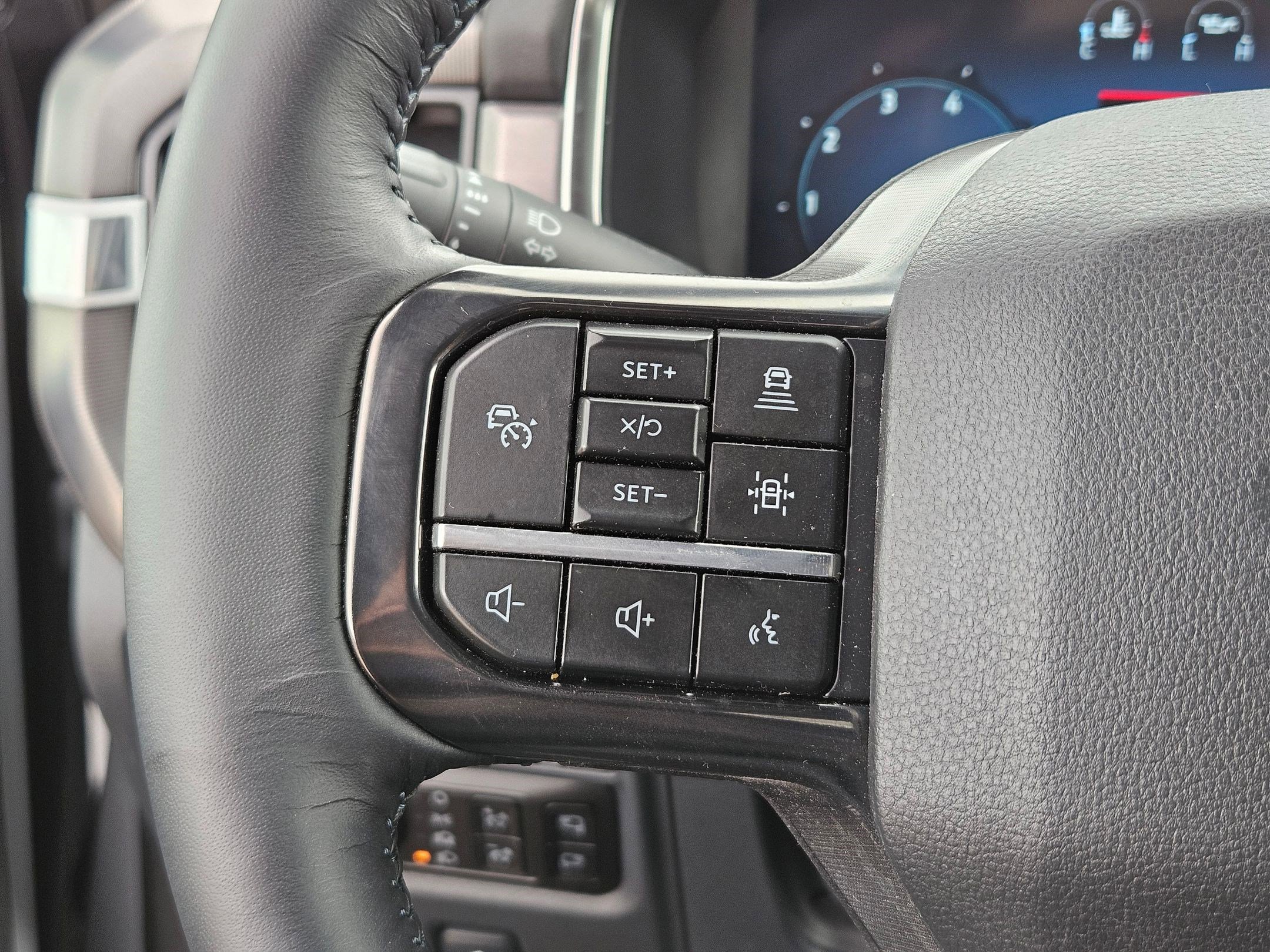Used 2025 Ford F150 Platinum AWD/4WD image 18
