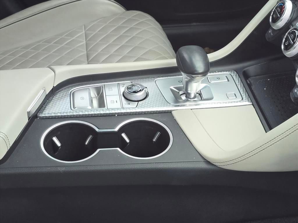 Used 2023 Genesis G70 3.3T w/ Sport Prestige Package image 9