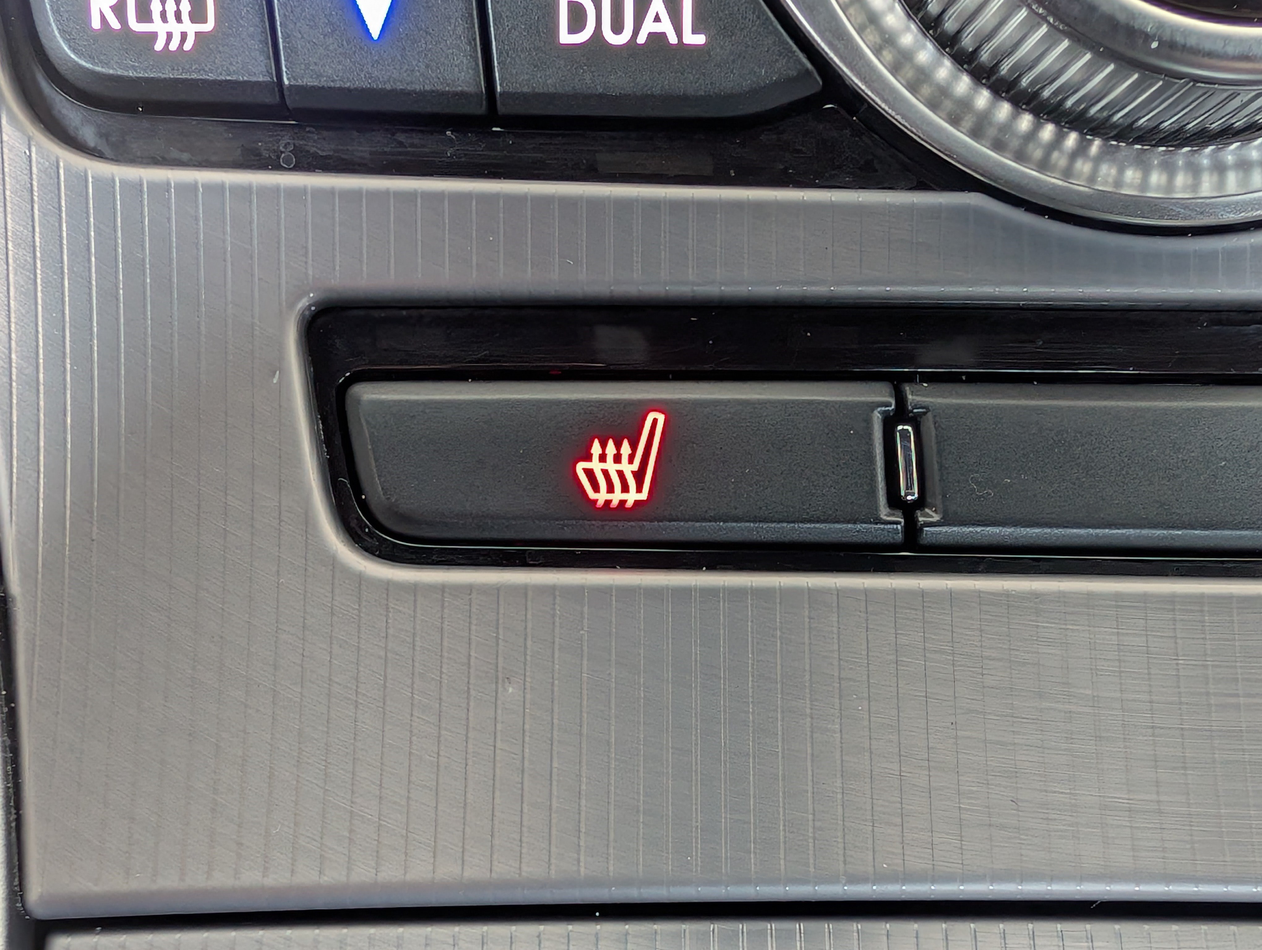 Used 2019 Lincoln MKZ Premiere FWD image 31