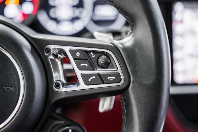 Used 2021 Porsche Cayenne Turbo image 24