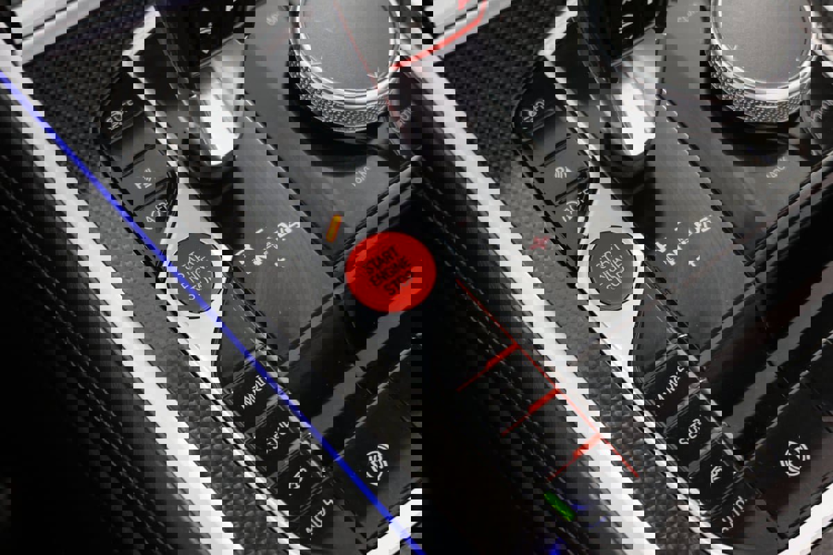 Used 2020 BMW M8 Competition image 18