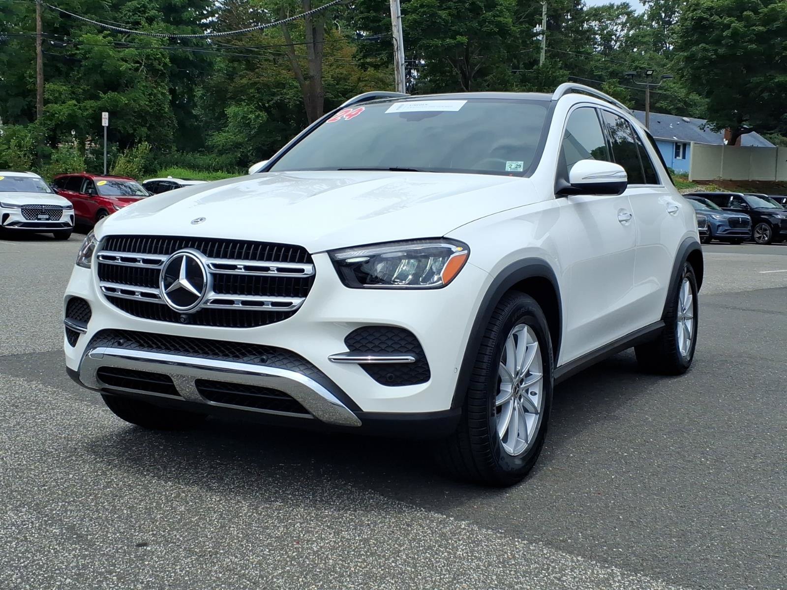 Used 2024 Mercedes-Benz GLE 350 4MATIC image 4