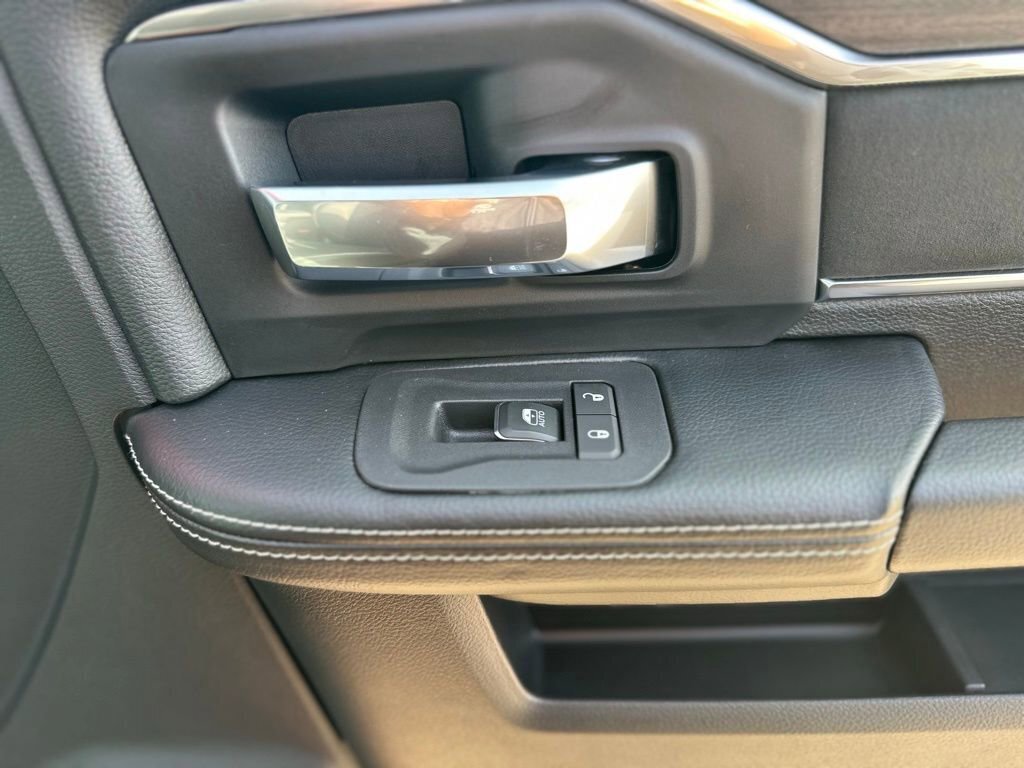 New 2026 RAM 2500 Laramie w/ Sport Appearance Package image 37