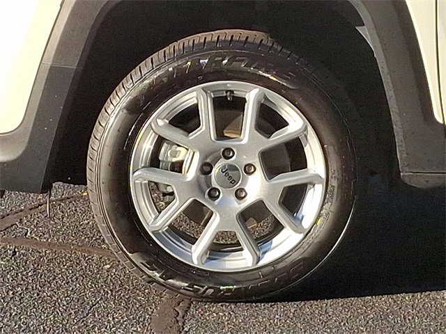 Used 2023 Jeep Renegade Latitude image 8