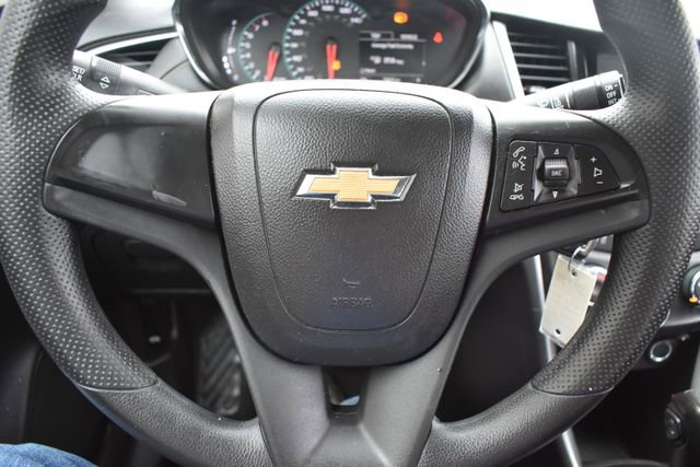 Used 2017 Chevrolet Trax LS FWD image 20
