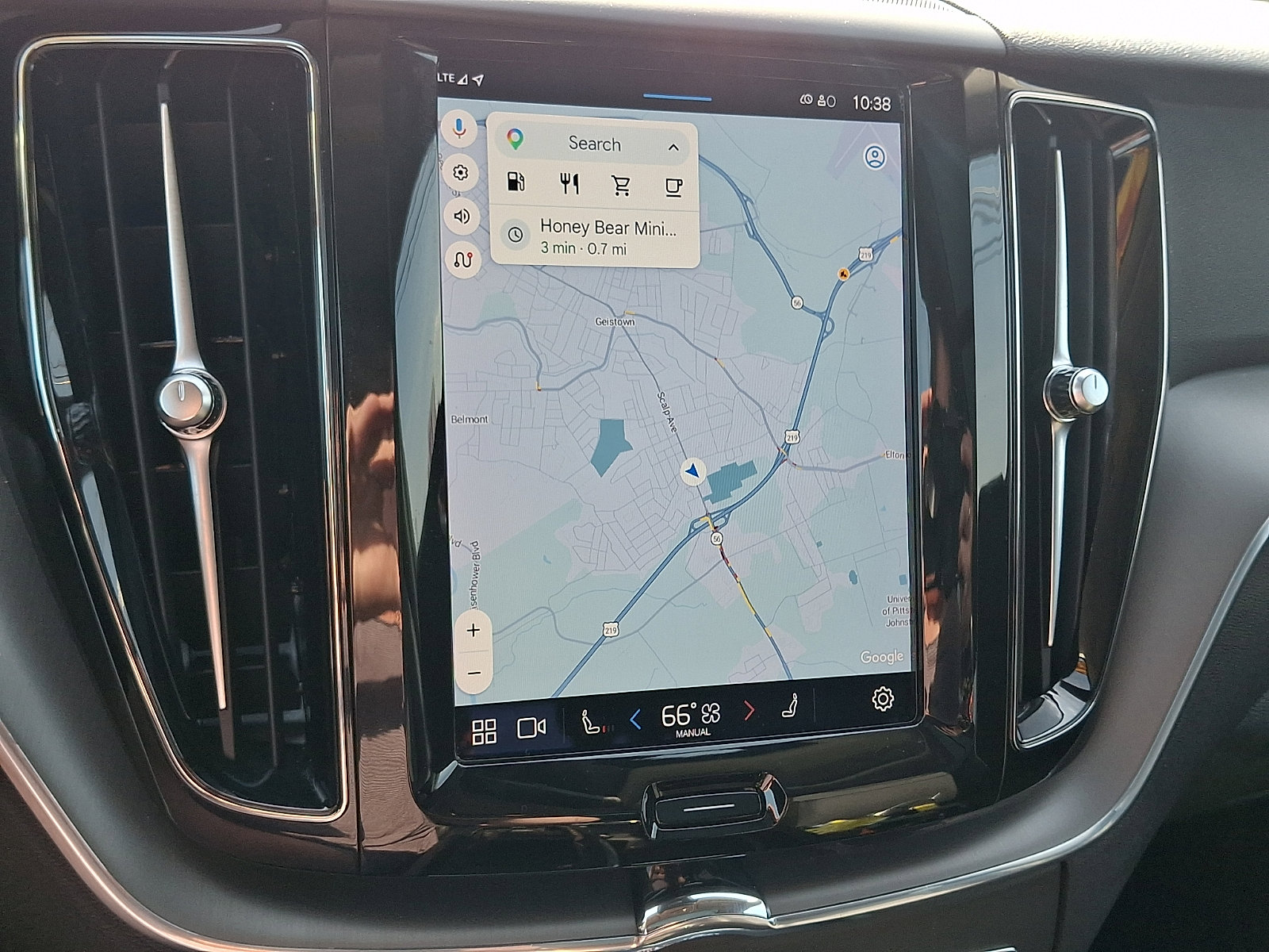 Used 2023 Volvo XC60 B5 Core AWD/4WD image 19