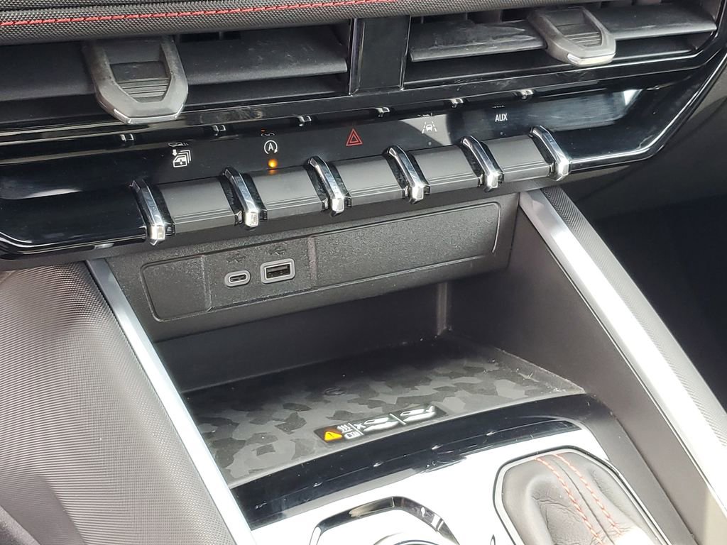 Used 2023 Chevrolet Colorado Z71 w/ Z71 Convenience Package 2 AWD/4WD image 20