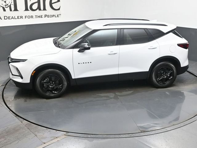 New 2025 Chevrolet Blazer LT w/ Midnight/Sport Edition image 36