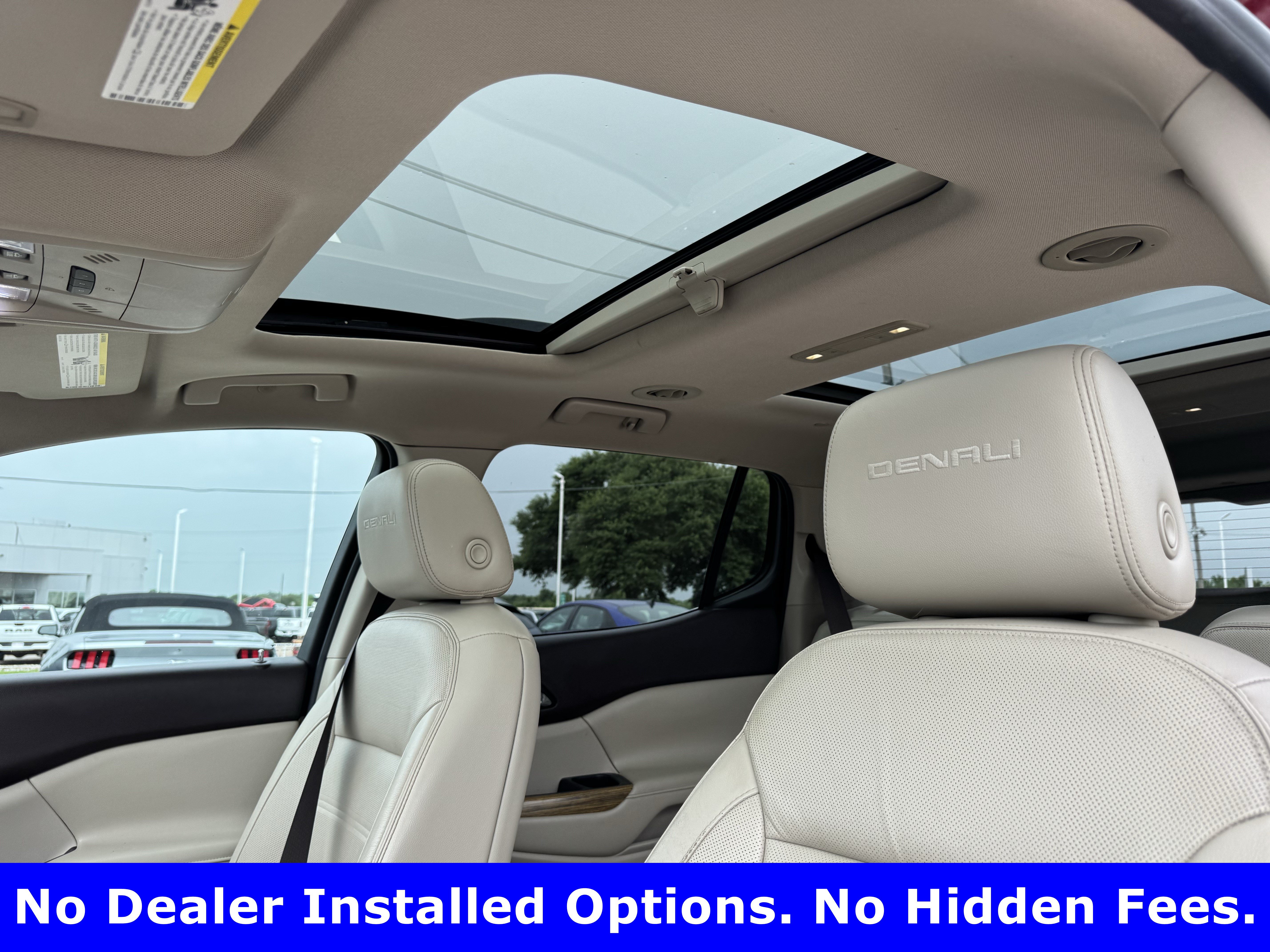 Used 2018 GMC Acadia Denali w/ Technology Package FWD image 23