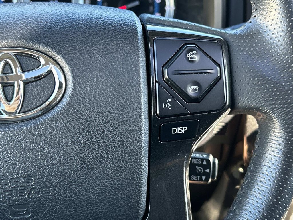 Used 2019 Toyota 4Runner Limited AWD/4WD image 31