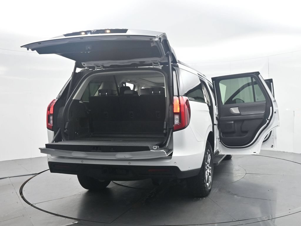 Used 2025 Ford Expedition Active AWD/4WD image 51