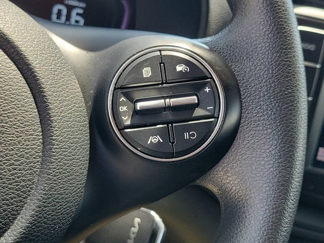 Used 2024 Kia Soul LX w/ Option Group 015 FWD image 31