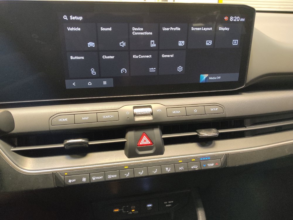 Used 2025 Kia K4 FWD image 25
