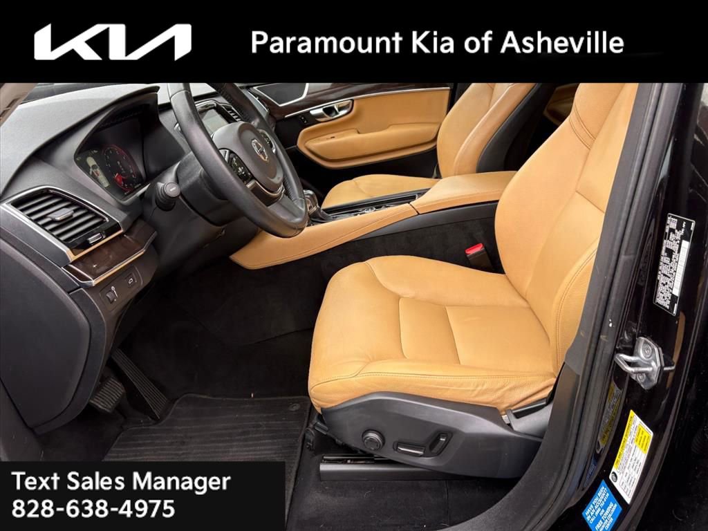 Used 2016 Volvo XC90 T6 Momentum w/ Momentum Plus Package image 18